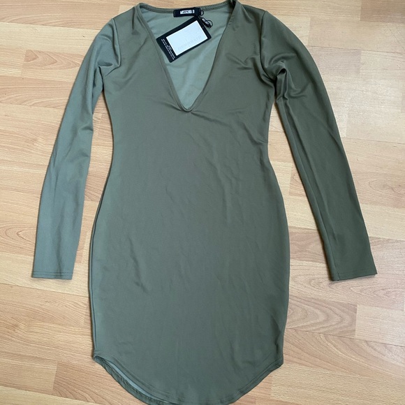 Missguided Dresses & Skirts - Missguided Long Sleeve Dress